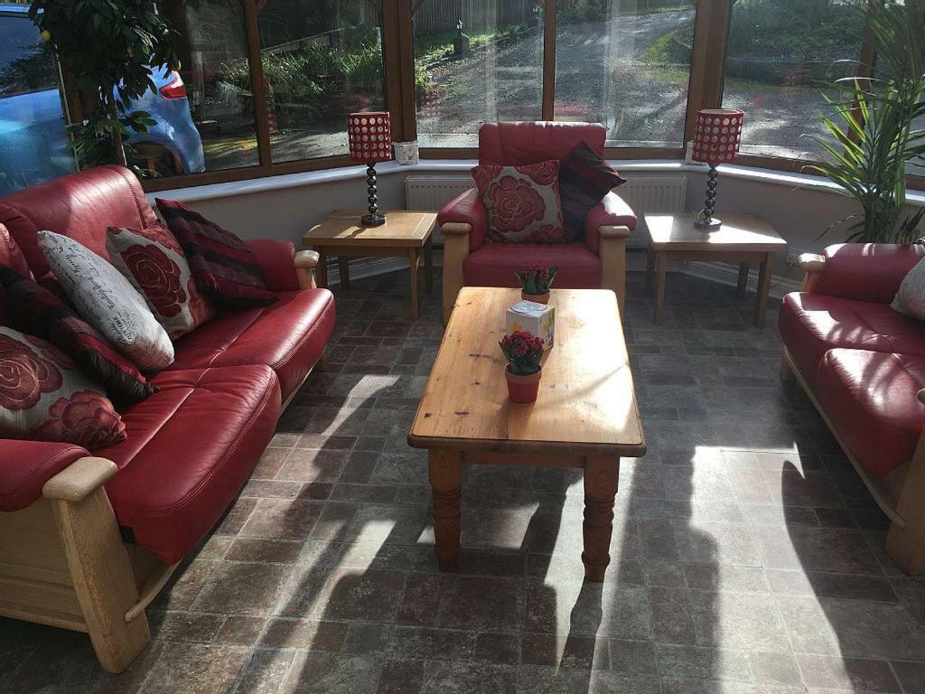 Bedrock Lodge Winterbourne Bagian luar foto